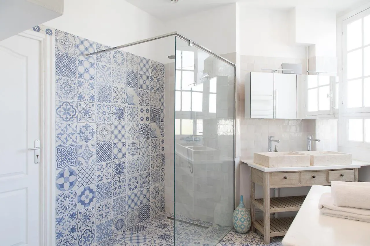 Private Apartment - Maubourg - Eiffel Tower Paris