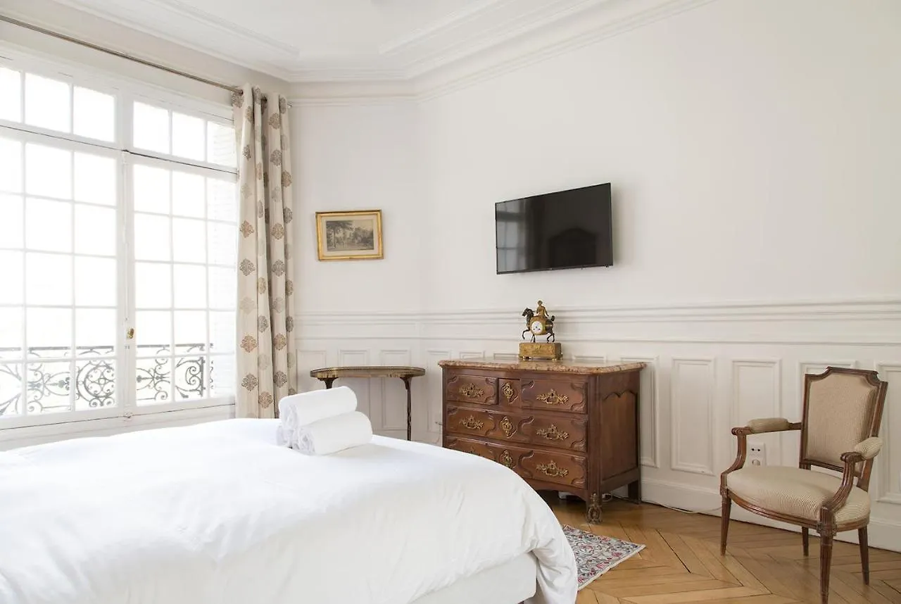 Apartment Private Apartment - Maubourg - Eiffel Tower *